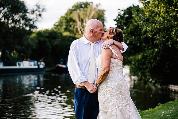 Jane & David - Gift Of A Wedding - Moat House Acton Trussell-381