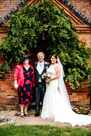 Rachel & Rich - Shropshire Wedding Photography - Market Drayton-253