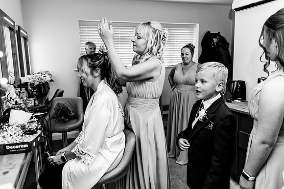 Hanbury Barn Wedding Photography - Laura & Phil-227