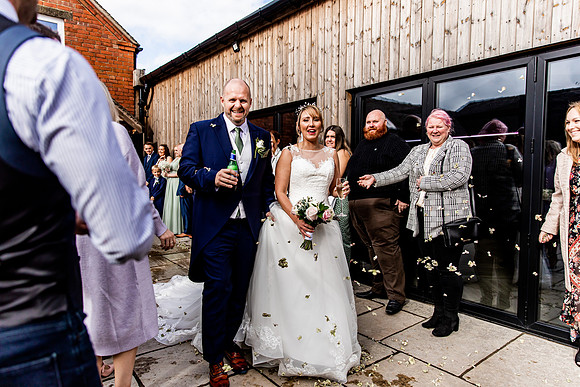 Hanbury Barn Wedding Photography - Laura & Phil-399