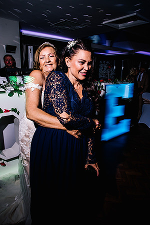 Jane & David - Gift Of A Wedding - Moat House Acton Trussell-535
