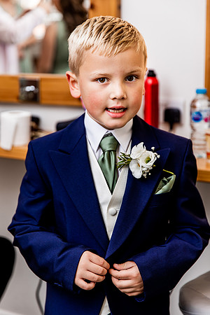 Hanbury Barn Wedding Photography - Laura & Phil-224