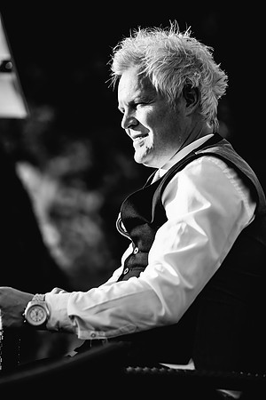 Three Horseshoes Wedding Photography - Staffordshire Weddding Photographer - Laura & Louis-586