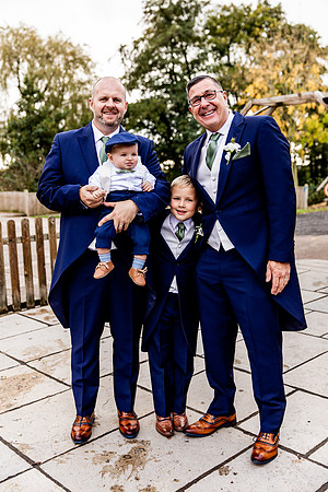 Hanbury Barn Wedding Photography - Laura & Phil-416