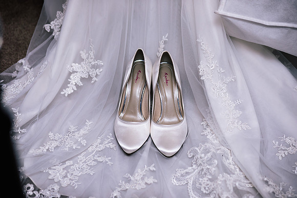 Staffordshire Moorlands Wedding Photography -  Lisa & Andy-26