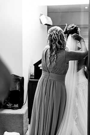 Hanbury Barn Wedding Photography - Laura & Phil-251