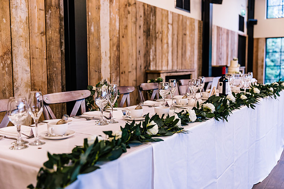 Foxtail Barns Wedding Photography - Kate & Jonathon-422