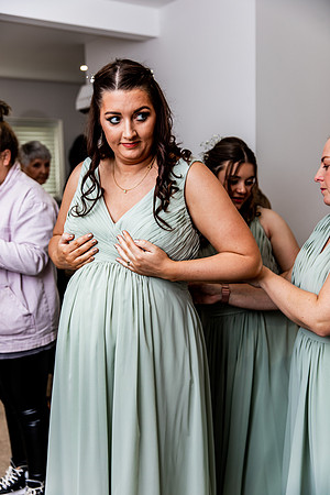 Hanbury Barn Wedding Photography - Laura & Phil-195