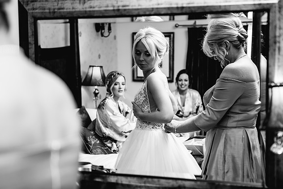 Three Horseshoes Wedding Photography - Staffordshire Weddding Photographer - Laura & Louis-127