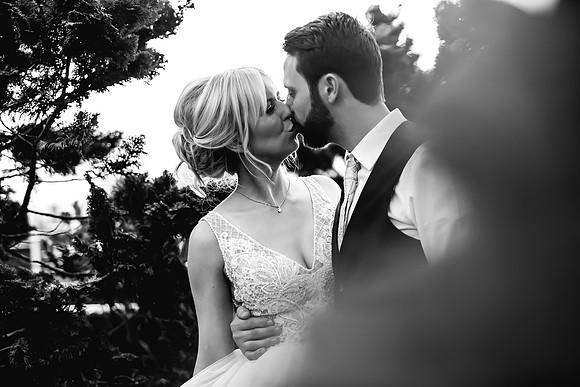 Three Horseshoes Wedding Photography - Staffordshire Weddding Photographer - Laura & Louis-600