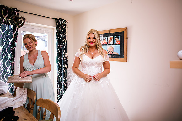 The Oak Tree Of Peover Wedding Photography - Cheshire Wedding Photographer-242