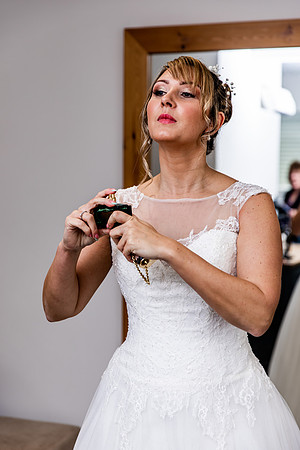Hanbury Barn Wedding Photography - Laura & Phil-245