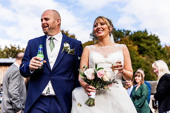 Hanbury Barn Wedding Photography - Laura & Phil-405