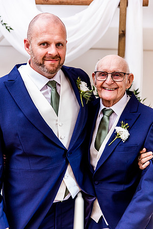 Hanbury Barn Wedding Photography - Laura & Phil-352