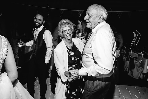 Three Horseshoes Wedding Photography - Staffordshire Weddding Photographer - Laura & Louis-897