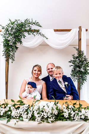 Hanbury Barn Wedding Photography - Laura & Phil-336