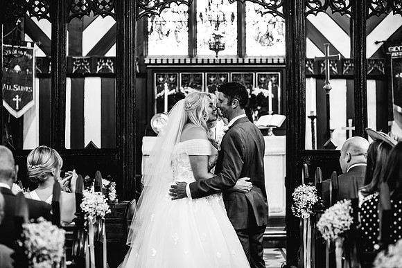 The Oak Tree Of Peover Wedding Photography - Cheshire Wedding Photographer-313
