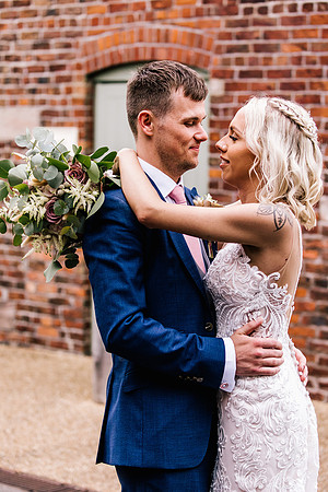 Sandhole Oak Barn Wedding Photography - Caitlin & Shane-772