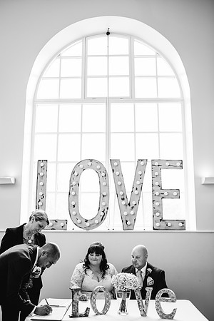 Floral Hall Wedding - Staffordshire WEdding Photography - Gemma & Dan-288