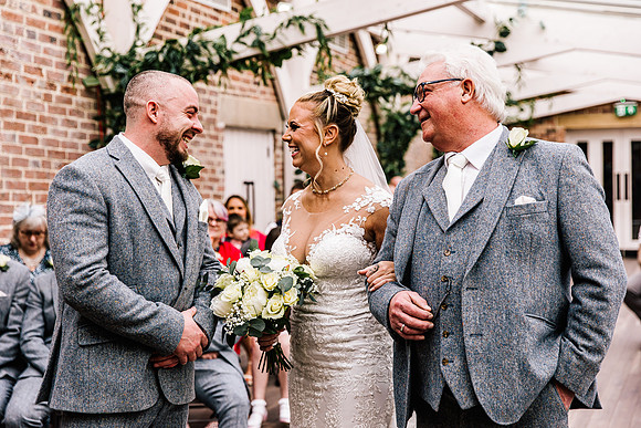 Foxtail Barns Wedding Photography - Kate & Jonathon-272