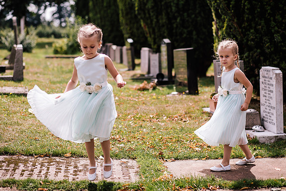 The Oak Tree Of Peover Wedding Photography - Cheshire Wedding Photographer-259