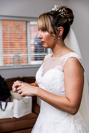 Hanbury Barn Wedding Photography - Laura & Phil-252