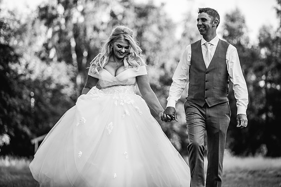 The Oak Tree Of Peover Wedding Photography - Cheshire Wedding Photographer-999