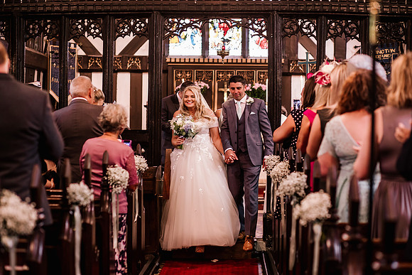 The Oak Tree Of Peover Wedding Photography - Cheshire Wedding Photographer-358