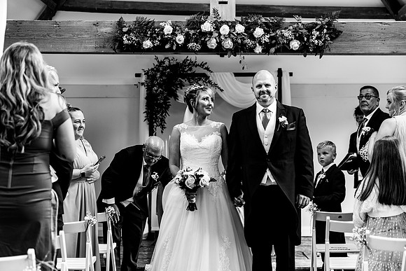 Hanbury Barn Wedding Photography - Laura & Phil-363