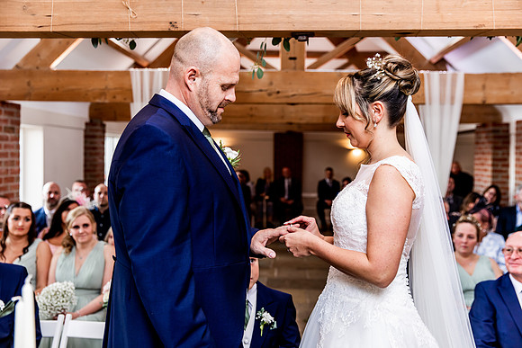 Hanbury Barn Wedding Photography - Laura & Phil-316