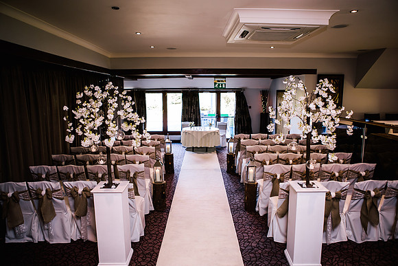 Three Horseshoes Wedding Photography - Staffordshire Weddding Photographer - Laura & Louis-205