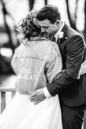 Hanbury Barn Wedding Photography - Hannah & Adam-557
