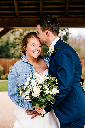 Hanbury Barn Wedding Photography - Hannah & Adam-524