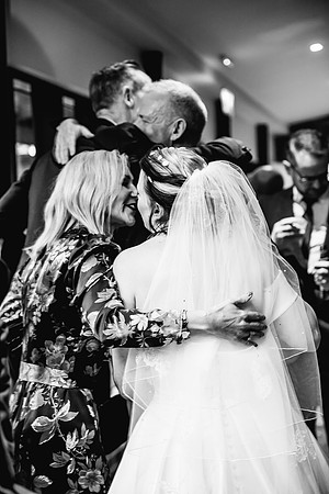 Foxtail Barns Wedding Photography - Jill & Chris-427
