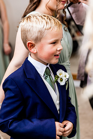 Hanbury Barn Wedding Photography - Laura & Phil-225
