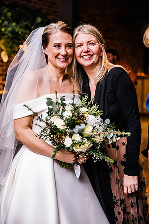 Foxtail Barns Wedding Photography - Jill & Chris-567