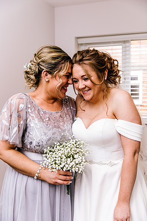 Hanbury Barn Wedding Photography - Hannah & Adam-232