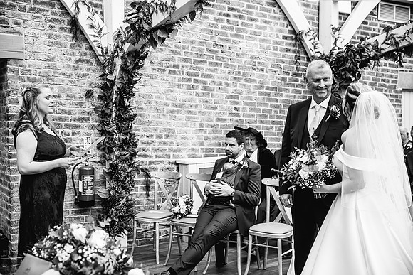 Foxtail Barns Wedding Photography - Jill & Chris-315