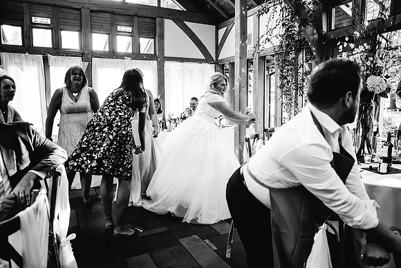 The Oak Tree Of Peover Wedding Photography - Cheshire Wedding Photographer-842