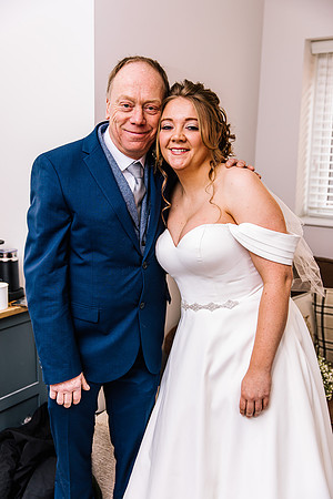 Hanbury Barn Wedding Photography - Hannah & Adam-242
