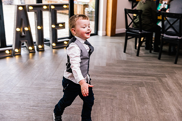 Hanbury Barn Wedding Photography - Hannah & Adam-426