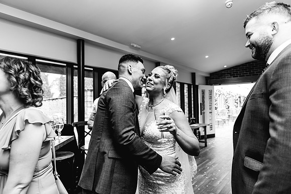 Foxtail Barns Wedding Photography - Kate & Jonathon-435