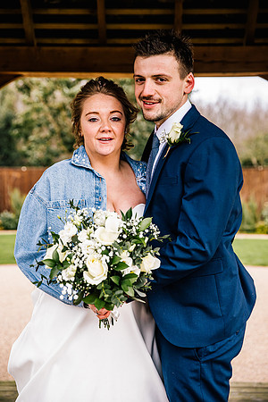 Hanbury Barn Wedding Photography - Hannah & Adam-528