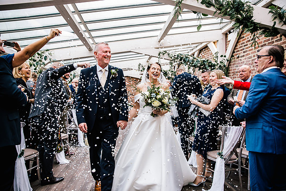 Foxtail Barns Wedding Photography - Jill & Chris-398