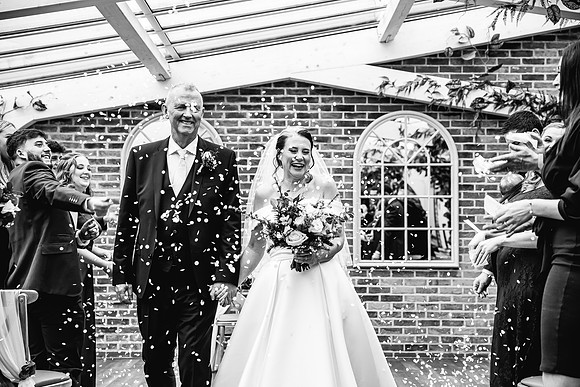 Foxtail Barns Wedding Photography - Jill & Chris-381