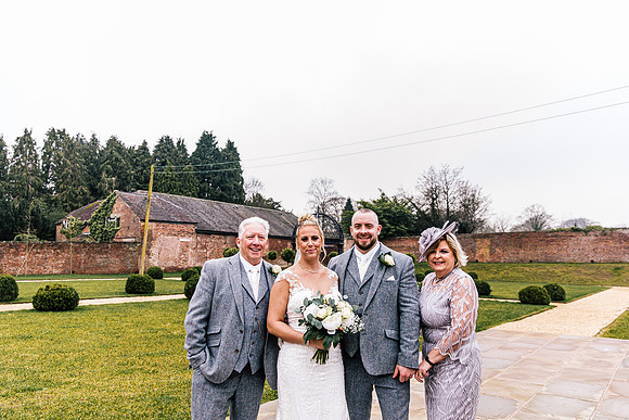 Foxtail Barns Wedding Photography - Kate & Jonathon-568