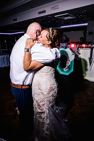 Jane & David - Gift Of A Wedding - Moat House Acton Trussell-612
