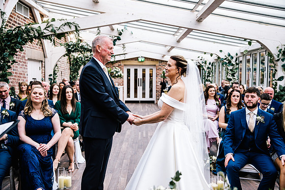Foxtail Barns Wedding Photography - Jill & Chris-343