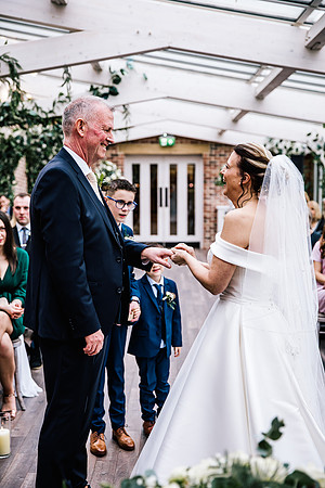 Foxtail Barns Wedding Photography - Jill & Chris-338