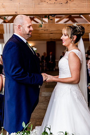 Hanbury Barn Wedding Photography - Laura & Phil-306